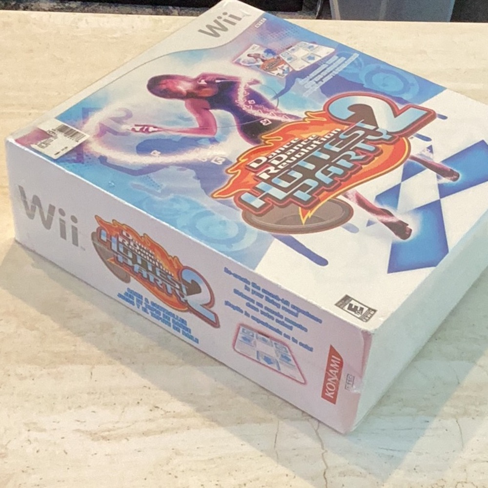 Dance Dance Revolution 2 & Dance Mat Hottest Party Nintendo Wii Game New In Box - Picture 11 of 16